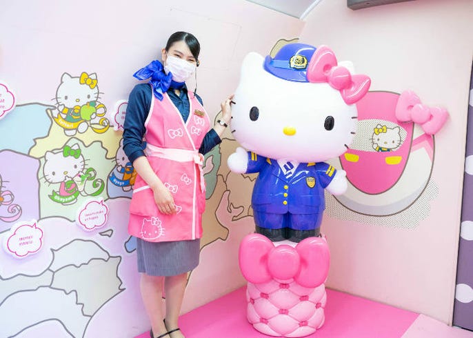 隠れキティちゃんも!? ピンクで可愛い「ハローキティ新幹線」がファン 