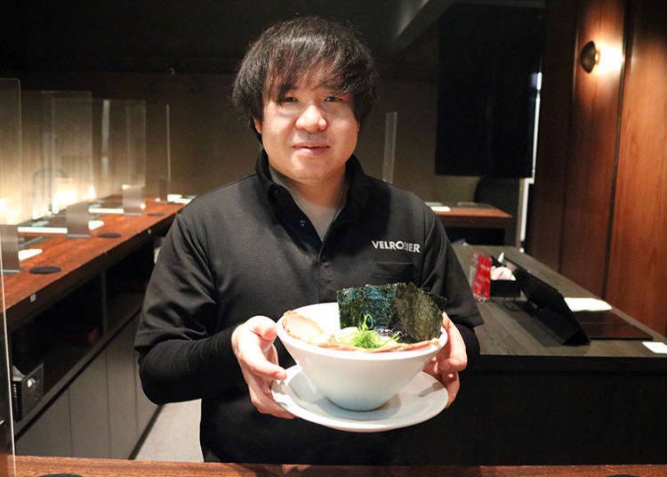 Chef Iwasaki from VELROSIER.