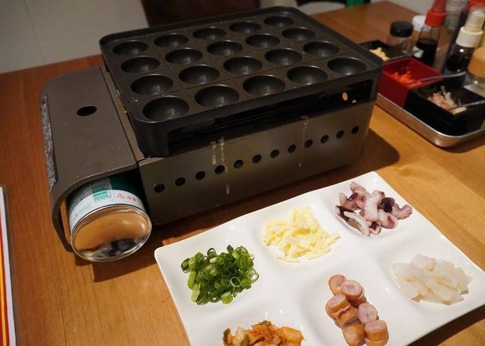 大阪で70分間の セルフたこ焼き食べ放題 に挑戦 ウインナーやキムチなどトッピングもすごい Live Japan 日本の旅行 観光 体験ガイド