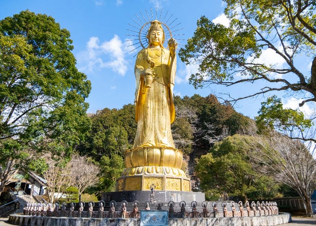 Visit Japan's Funky 'Karaoke Kannon' and 33m-Tall Gold Statue at Hojuyama Daikanon Temple