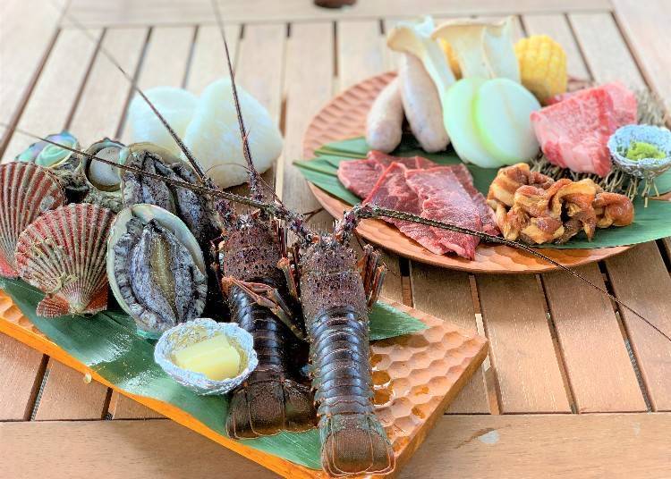 BBQ食材有志摩海女素潛所捕撈到的食材，以及日本享譽全球的和牛「松阪牛」