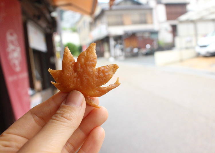 The Traditional Local Snack: Momiji Tempura!