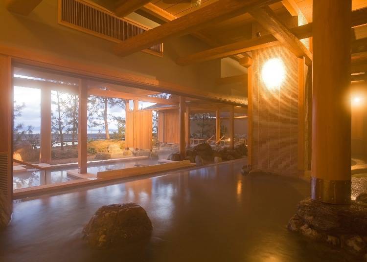 Stunning scenery from the Hotel New Awaji’s hot spring, Kuniumi no Yu (Photo credit: Awaji Island Tourist Association)
