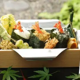덴푸라 엔도 야사카
Image: Klook