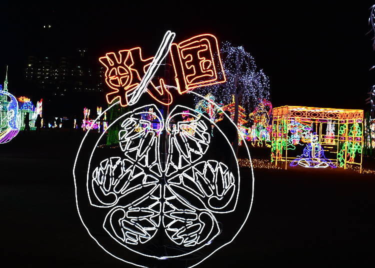 大阪城、豐臣秀吉也化為絢麗的燈飾！