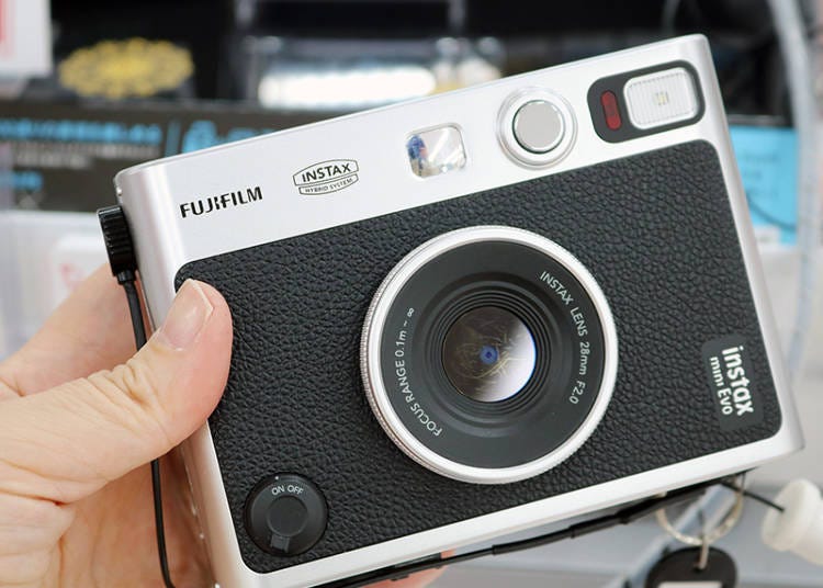 Recommendation No. 4: Multifunctional instant camera for sentimental photos