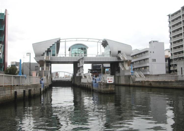 boat cruise in osaka