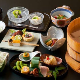 Nanzenji Junsei (南禅寺 順正) - Traditional Kyoto Tofu Dishes
Image: KLOOK