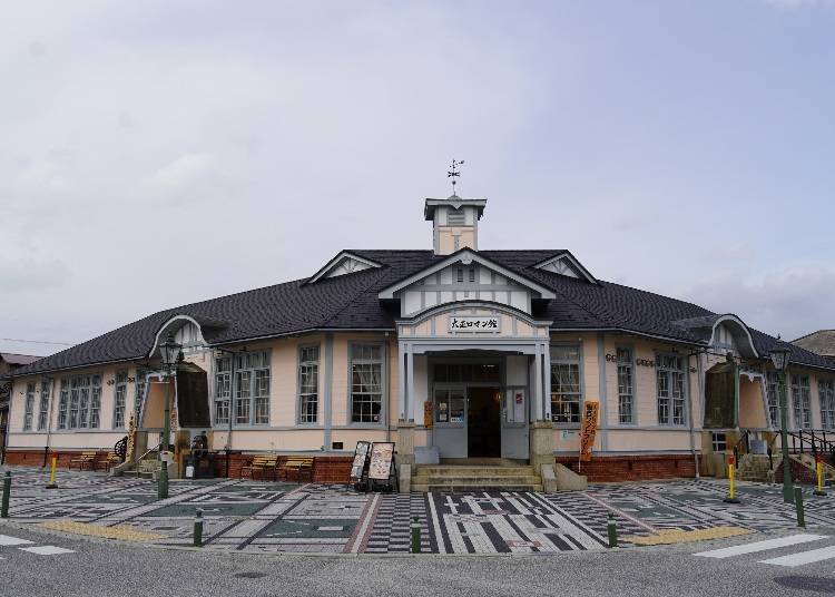 3. Taisho Roman Hall