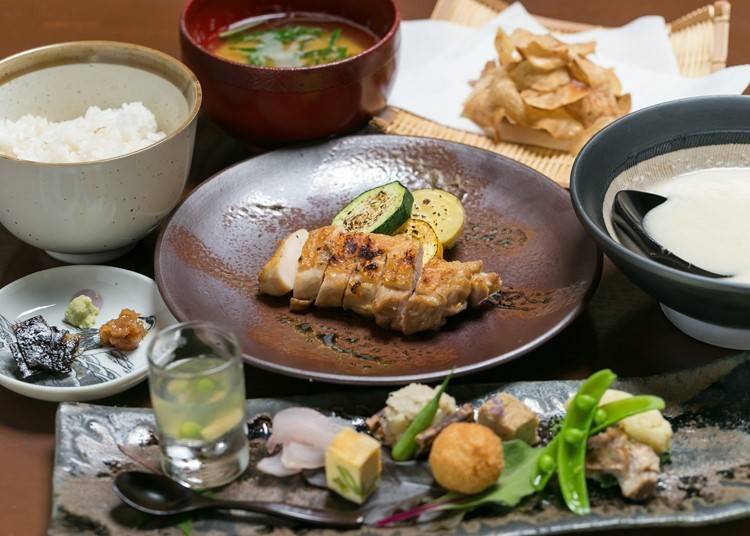 Tamba Jidori Chicken Tororo Set with Seasonal Vegetables (3,520 yen)
