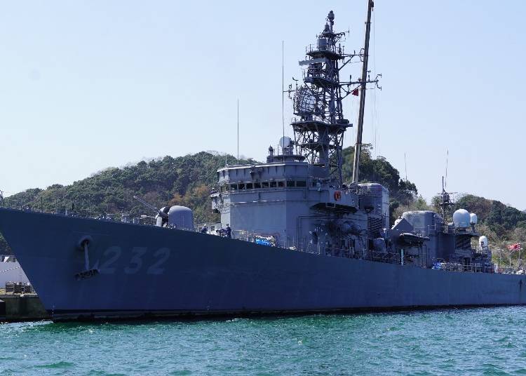3.搭乘舞鶴灣觀光船近距離欣賞魄力滿點的戰艦!