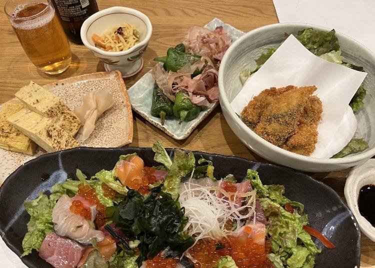 10.欣賞漁船的燈火享用日本酒、魚料理,沉浸在居酒屋氣氛中