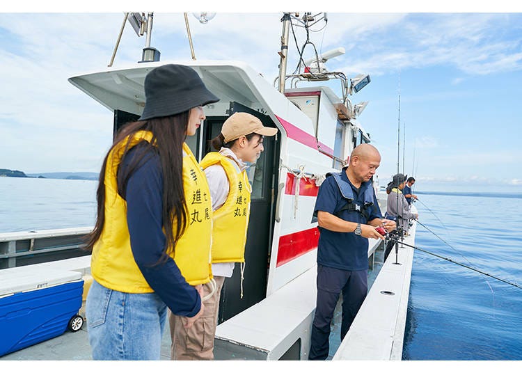 Enjoy your Japan sea fishing adventure while chatting with the English-speaking staff!