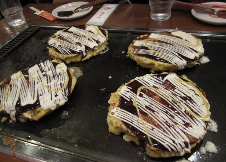 Osaka Okonomiyaki Restaurant in Namba (Photo: Nemi Lin)