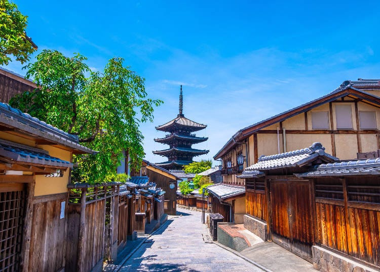 從京都歷史悠久的東山區眺望八坂塔(圖片來源:PIXTA)