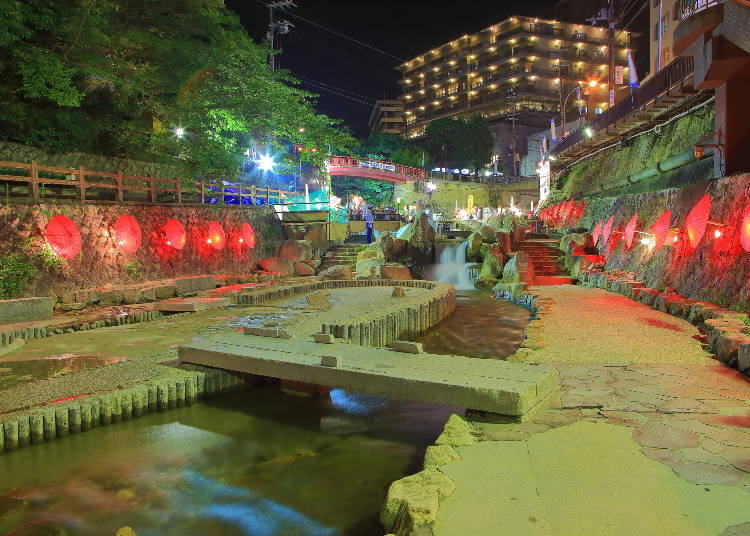 The magical hot springs town of Arima Onsen is also covered under the pass. (Image: PIXTA)