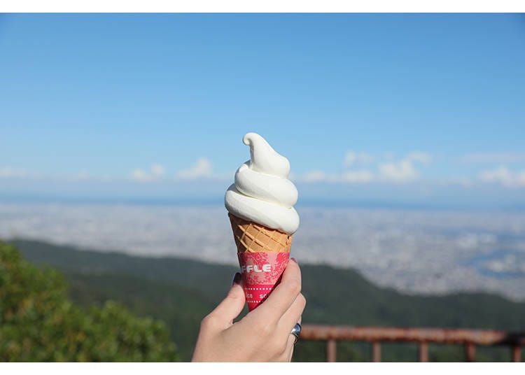Rokko Garden Terrace's original soft serve ice cream, 500 yen at the takeout corner by the Rokko Souvenir Shop
