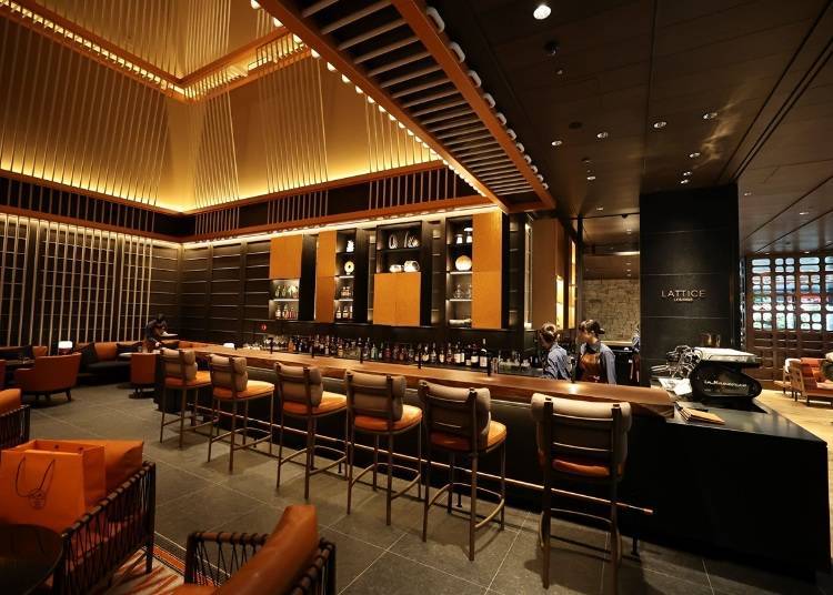 일본식 홍차와 일본차가 있는 로비 라운지 & 바 'LATTICE LOUNGE'