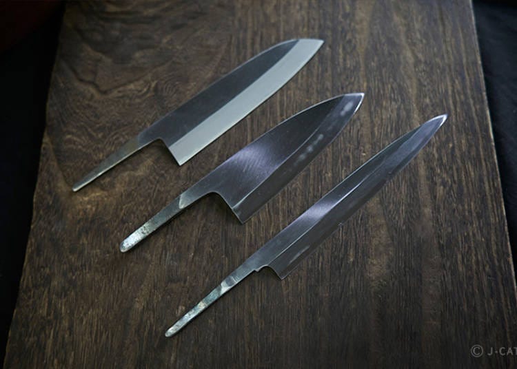 Learn how skilled artisans still craft high-quality kitchen knives by hand (Photo: Wabunka)
