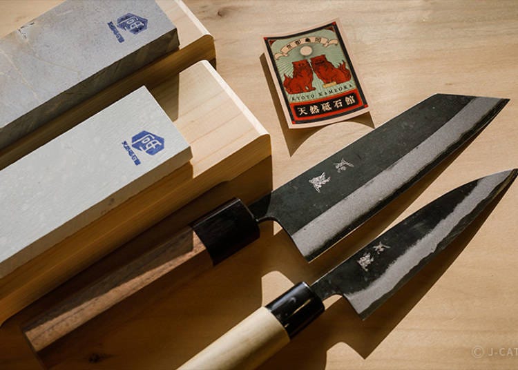 Discover how to craft a hone to sharpen knives in Kameoka in Kyoto (Photo: Wabunka)