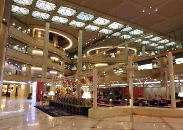 前往大阪新大谷飯店辦理入住手續