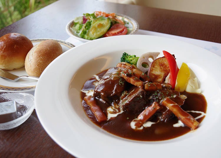 令人驚艷的調味！「傳統美食」的燉牛肉＆蘋果派