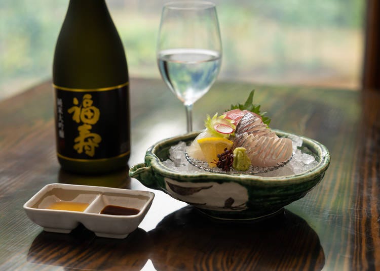 Assorted Seasonal Sashimi (1,400 yen/three types)