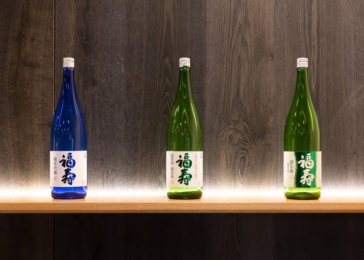 福寿 純米吟醸 1,987円、福寿 超特撰 純米酒 1,752円、福寿 純米酒 御影郷 1,390円(すべて720ml)