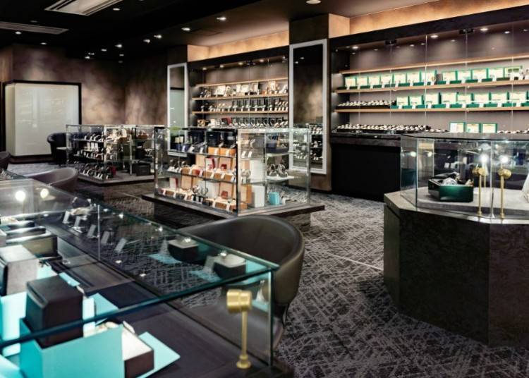 Image courtesy of: OKURA (Ohkura) Osaka Main Store