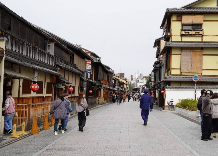 &copy;LIVE JAPAN