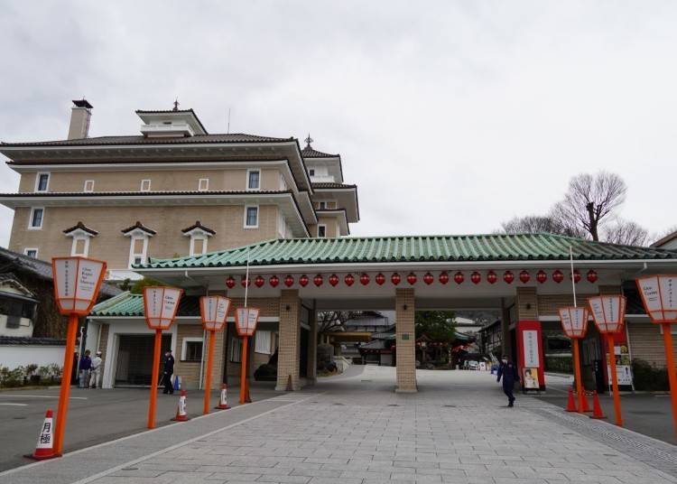 &copy;LIVE JAPAN