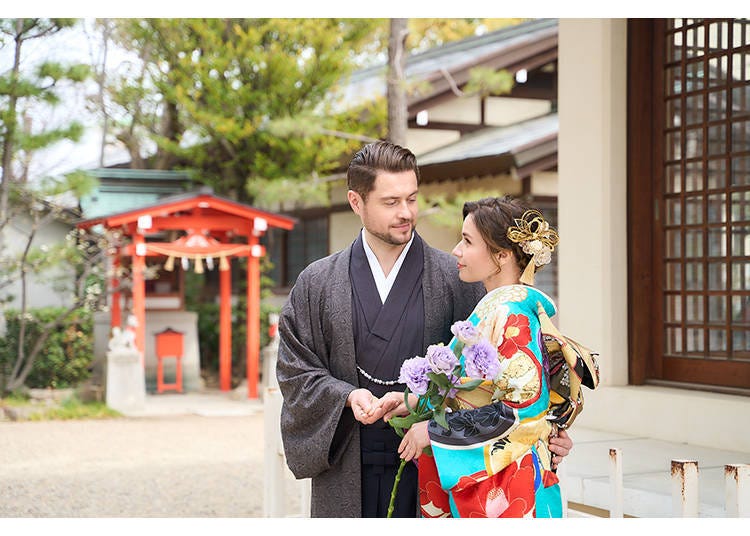 A kimono photoshoot at a grand shrine steeped in 1200 years of history