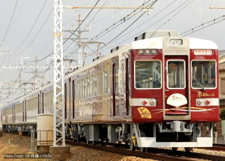 4. No Surcharge, Plenty of Style: Hankyu Railway&rsquo;s Kyo-train Garaku