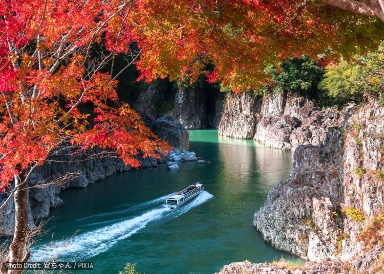 7. Dorokyo Gorge Riverboat Cruise