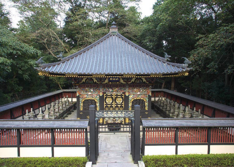 2. Visit Colorful Zuihoden, A Shrine Dedicated to Date Masamune