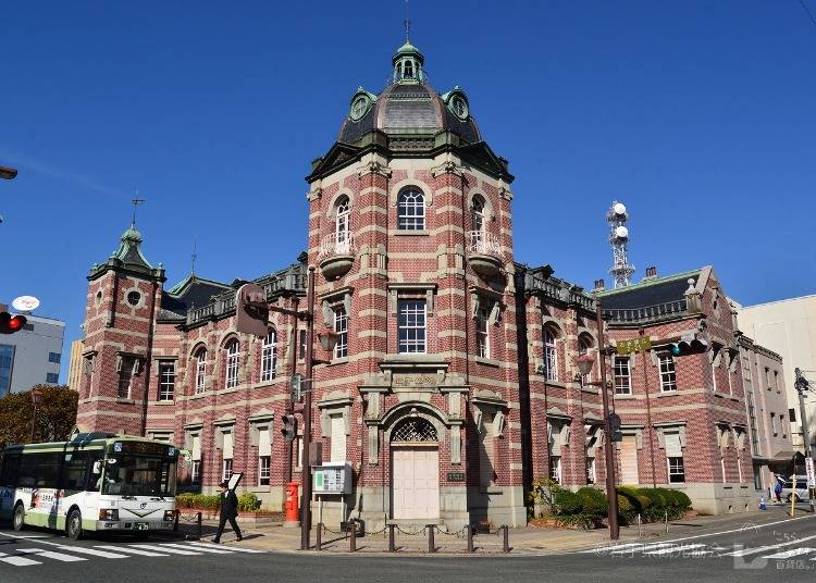 5. Bank of Iwate Red Brick Building: Enjoy the Splendid Architecture of Another Era