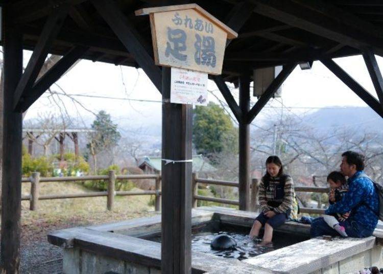 ▲성뿐만 아니라 카미노야마 시내와 자오 연봉도 한눈에 조망할 수 있다.