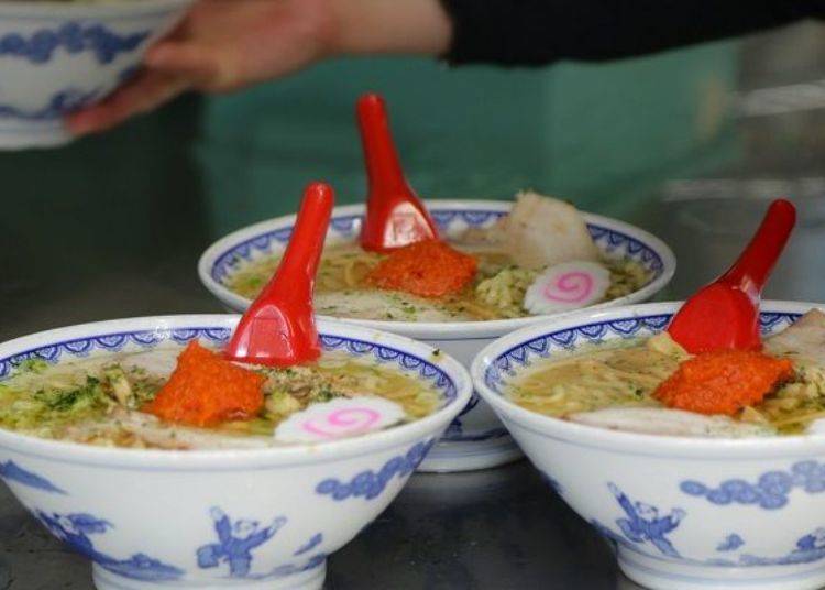 ▲在正中间加上辣味噌，不知不觉就完成了！