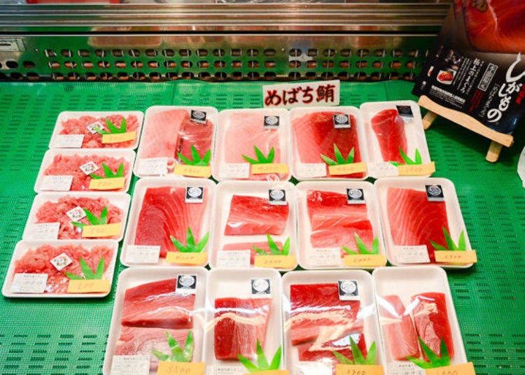 ▲ The price varies from time to time, but on this day fillets were priced in the 2,000 yen range.