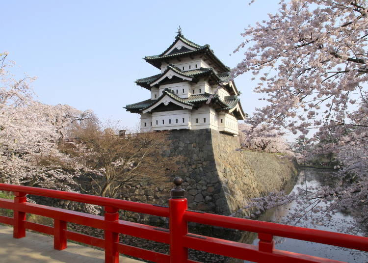 8、弘前公园
最佳赏樱时期：4月底～5月初
