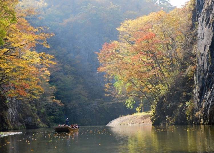 4. 이와테현의 게이비케이 계곡
(절정기: 10월 중순~11월 초순)