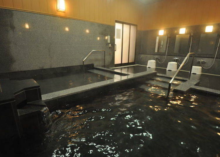 ▲ Interior view of the women’s bath (photo provided by Fukushima City Tourism Development Co., Ltd.)