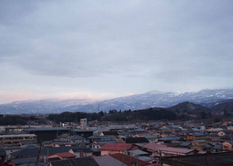 ▲ Fukushima's famous Mt. Adatarayama can also be seen