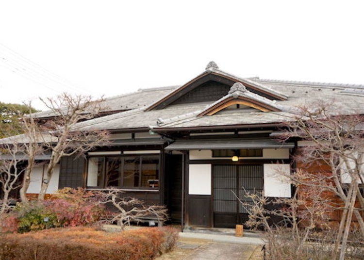 ▲ The modern Japanese-style main house was destroyed by fire in 1880 but rebuilt in the following