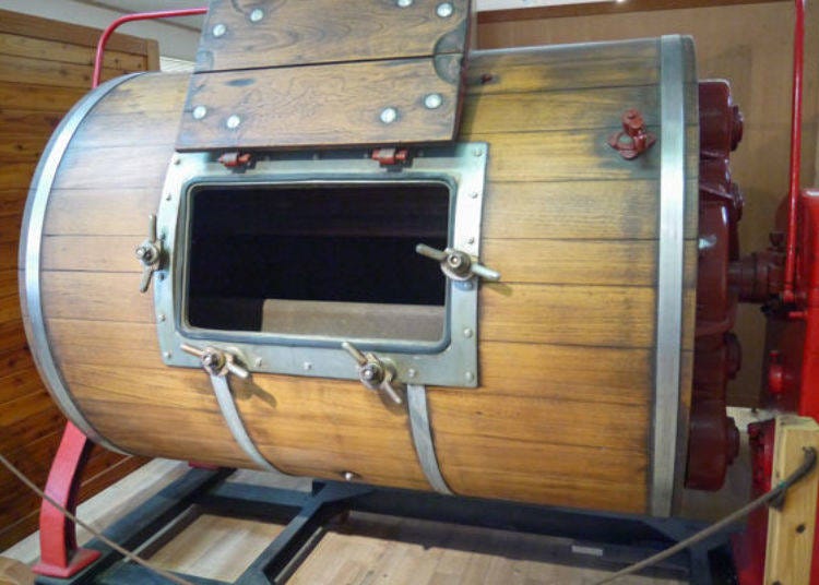 ▲เครื่องปั่นเนยไม้ บ่มครีมสดจำนวนมากเพื่อทำเนยได้ทีละมาก ๆ