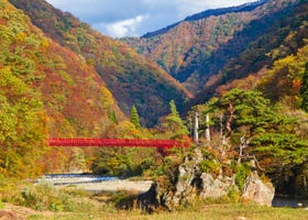 Dakigaeri Gorge: Walk Along Pristine Aqua Blue Streams and Vibrant Fall Colors in Akita Japan