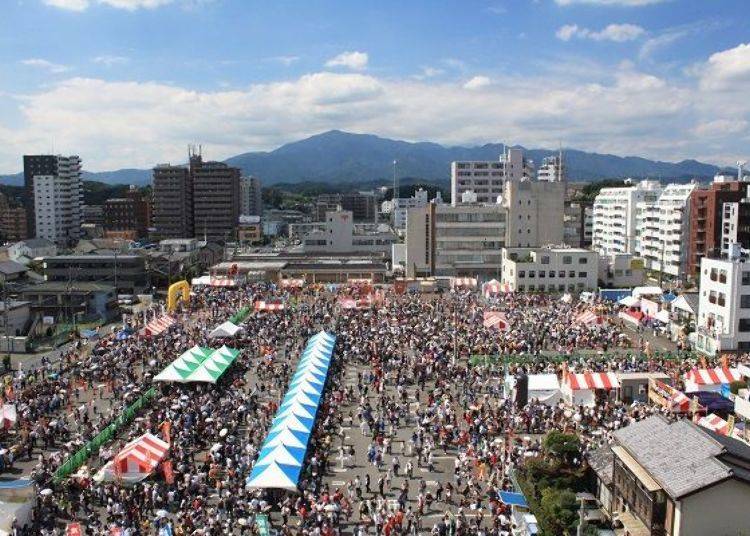 ▲The sight of “B-1 Grand Prix (R)” held in the past in Atsugi