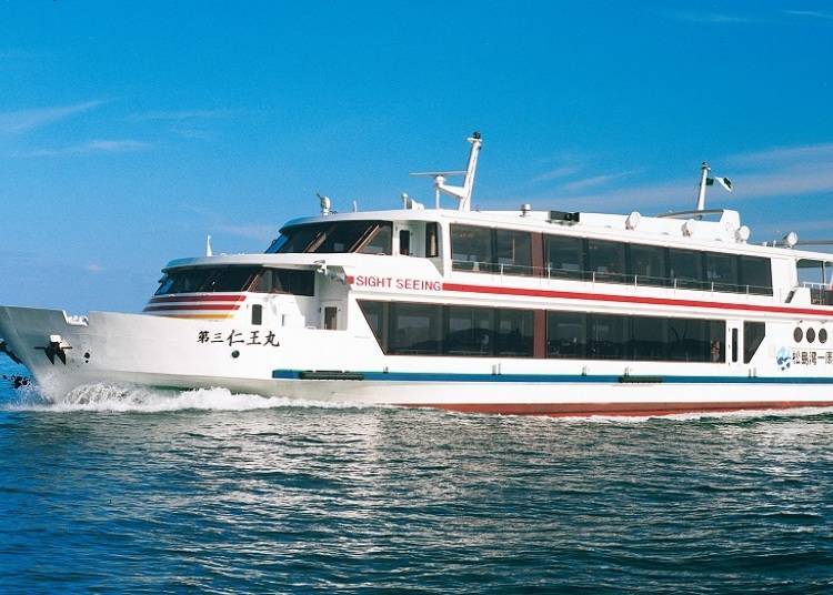 1. Cruise through Matsushima Bay with “Matsushima Pleasure Boat”