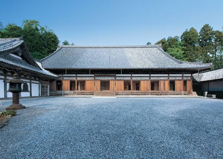 2. Visit Zuiganji Temple, a National Treasure