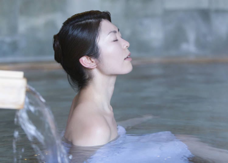2. Sukayu Onsen (Aomori Prefecture): "I Thought it Was a Pool! But...Mixed Bathing?!"